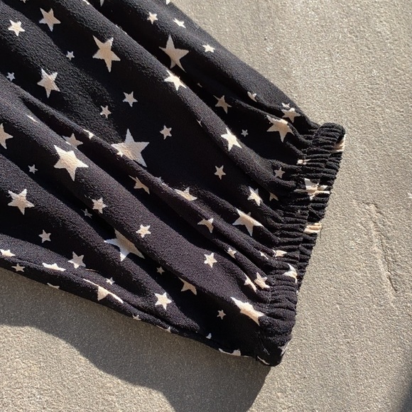 Forever 21 tie front blouse in star prints - Picture 5 of 7